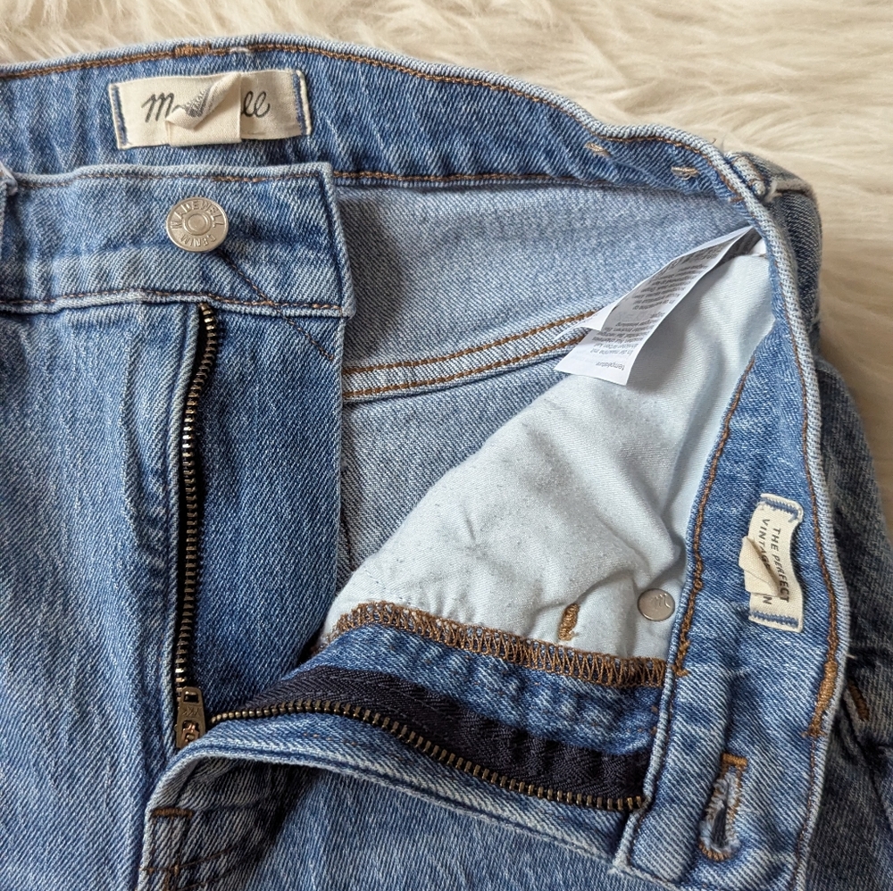 Madewell Medium Wash Raw Hem High Rise Vintage Jean - Picture 7 of 8